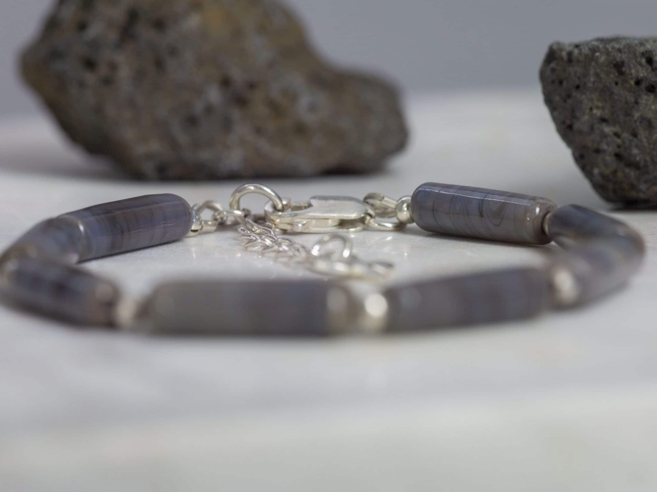 SAROCCA Glas Schmuck individuell nachhaltig Armband grau Silber